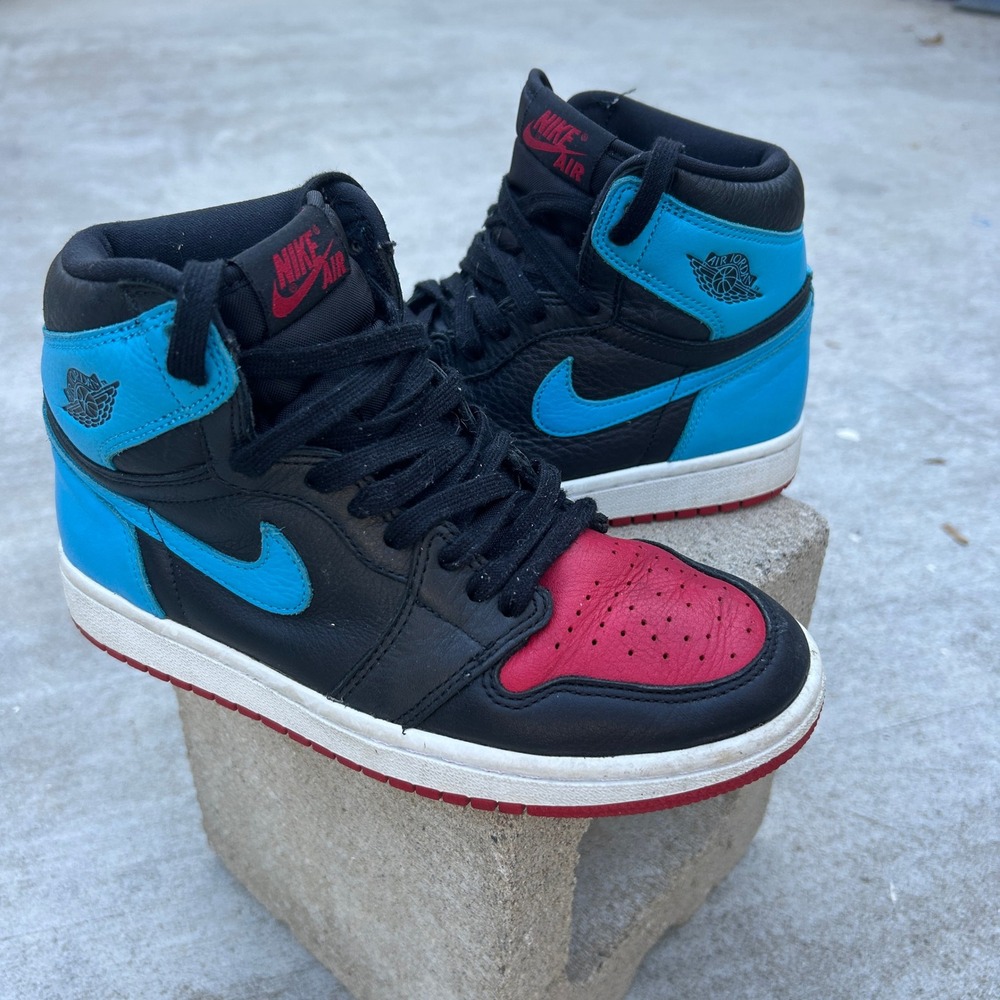 Nike Air Jordan 1 Retro High OG NC to Chi Womens 6 Black Red CD0461-046 2020